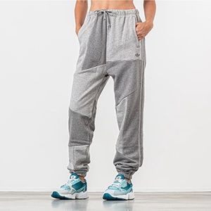 The Limited Edition ADIDAS BY DANIÈLLE CATHARI Womens Dc Sweatpant
for Aritzia